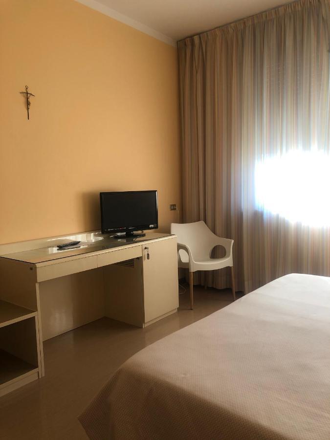 Albergo Casa Dell'Ospite Brescia Luaran gambar